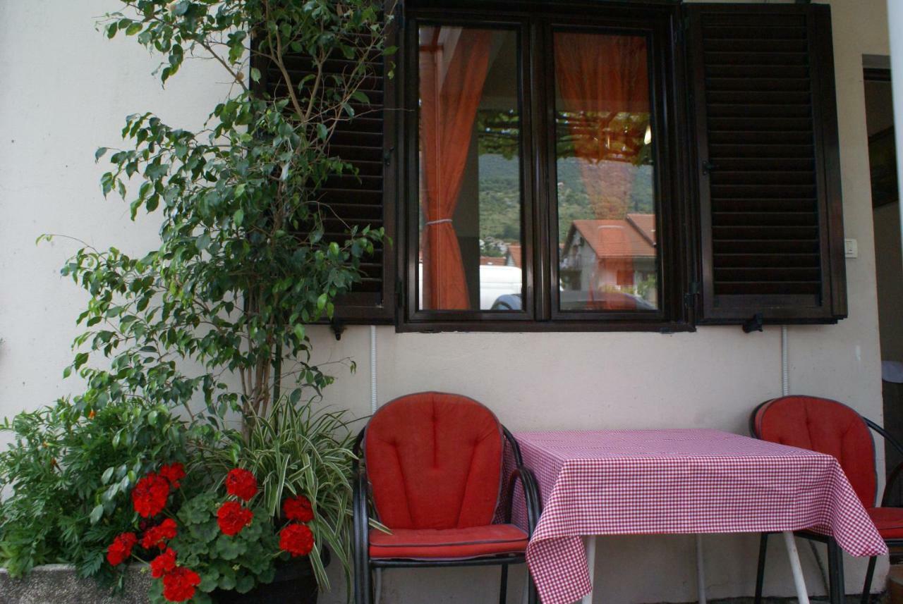 Apartments Mira Tivat Kültér fotó